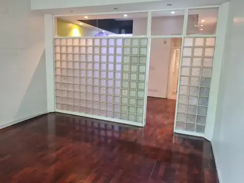 Departamento en Alquiler en Chacarita, USD 750