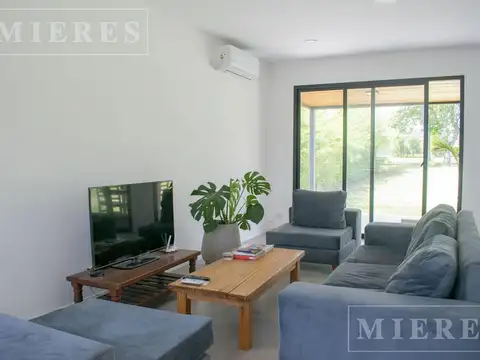 Casa en Alquiler Temporal con 1 cochera