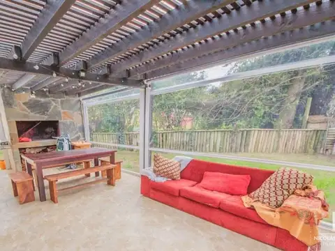 Casa 4 ambientes con 3 baños