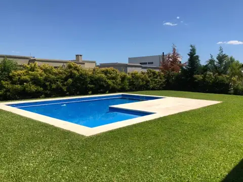 Casa en Venta en El Canton - Norte, USD 260.000