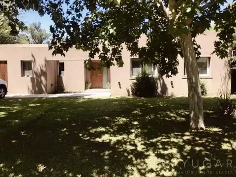 Casa en Alquiler de 3 dormitorios