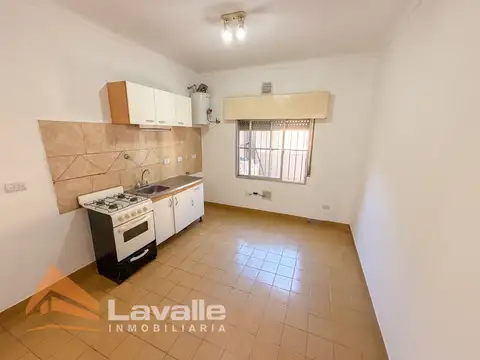 Depto Tipo Casa en Alquiler de 1 dormitorio