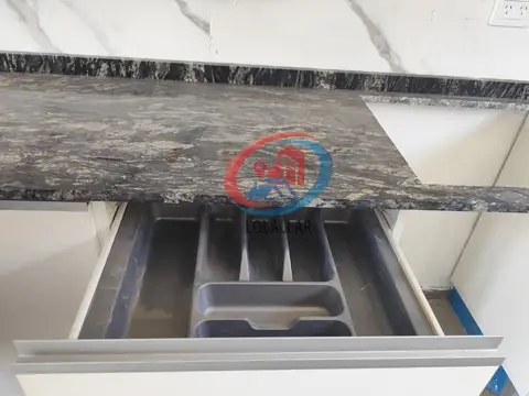 Casa a estrenar con vista al lago