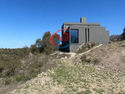 Casa a estrenar con vista al lago