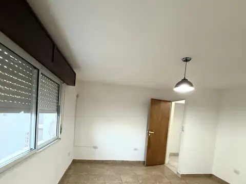 Departamento en Alquiler en Hostal Del Sol Oeste, $ 650.000