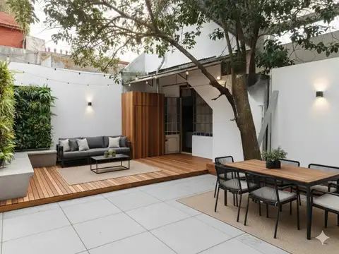 Departamento tipo casa 5 amb. en venta 225 m2 totales, en Floresta Norte