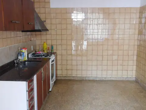 Depto Tipo Casa 5 ambientes con 1 baño