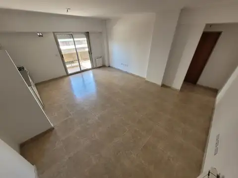 VENTA de departamento dos ambientes sobre Lomas de Zamora 18, Wilde Centro
