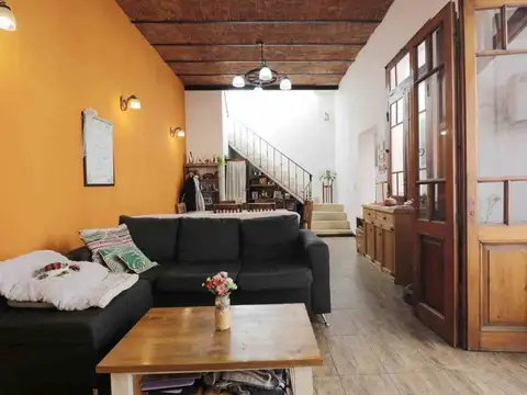 VENTA PH EN FLORESTA 3 AMB, PATIO Y PARRILLA