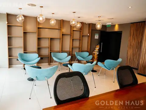 Oficina 21 ambientes con 5 baños