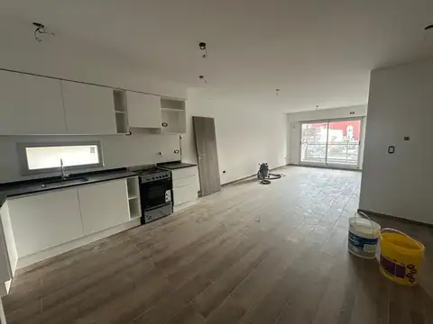 Venta departamento 2 dormitorios zona Lourdes con balcón y cochera! Financiación