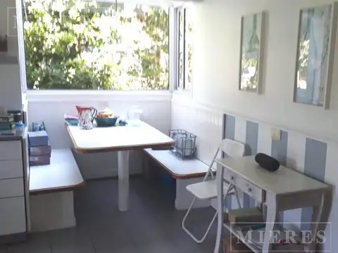 Casa en Alquiler Temporal con 2 cocheras