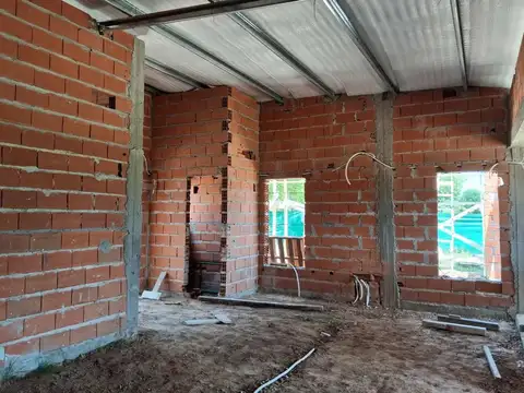 CASA VENTA ALCANFORES-CONSTRUCCION-FINANCIA-ESCRIT