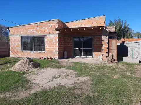 VENTA - Casa 1 dormitorio a terminar -Villa Flores, Roldán.
