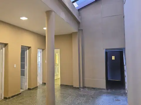 PH 3 Ambientes/ Patio/ Pleno Centro