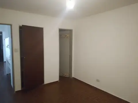 Departamento en Alquiler en Centro, $ 300.000