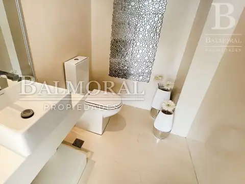 Casa en Alquiler - Pinamar, Zona Centro. / REF: 8974