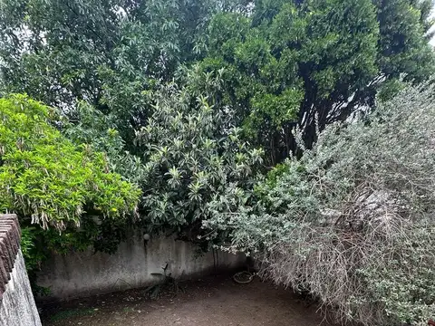 Av. Eva Perón al 1400