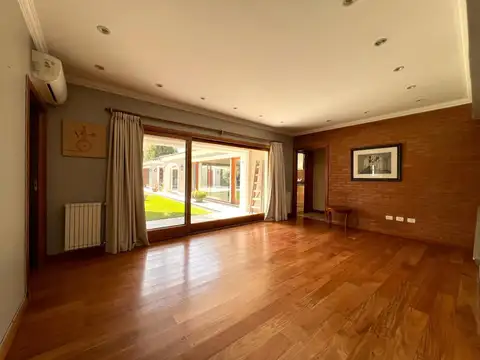 Casa en Alquiler 25 años