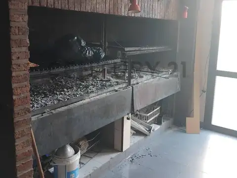 Saavedra 300, Piso 0