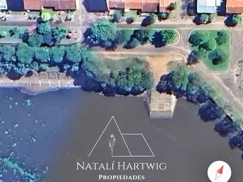 2 lotes a metros del puerto