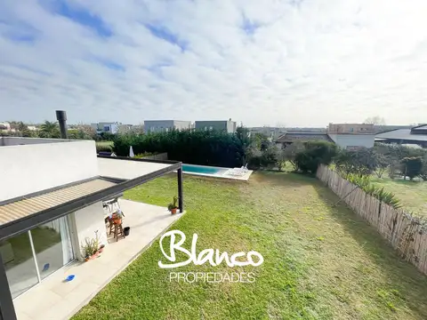 El Cantón - Puerto -