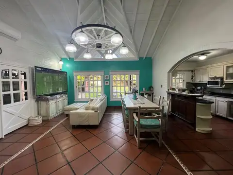 Casa en Venta en San Antonio de Padua, USD 390.000