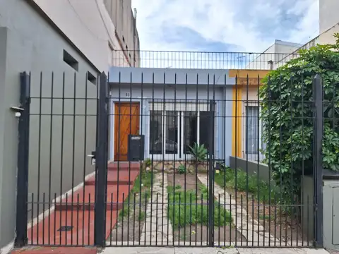 Casa en Venta en Villa del Parque, USD 195.000
