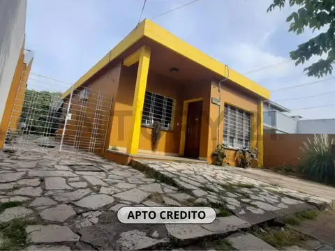 VENTA CASA C/TERRENO 3 AMBIENTES SAN ANTONIO PADUA - APTO CRÉDITO