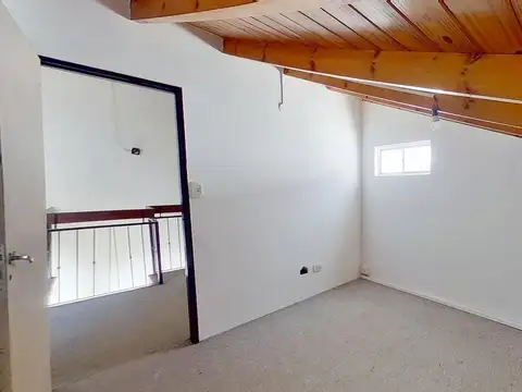 Depto Tipo Casa 3 ambientes con 1 baño