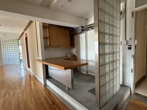 Oficina en Alquiler 25 años