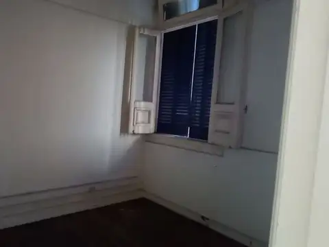 Oficina en Venta en Flores, USD 170.000