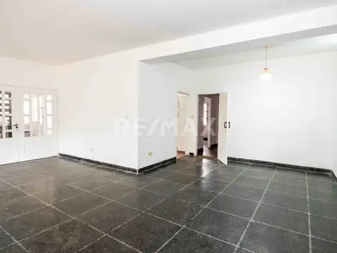 Casa en Alquiler en Barrio Tres Cerritos, $ 1.400.000