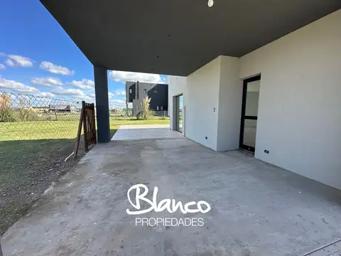 Casa en Venta en San Sebastian, USD 204.000