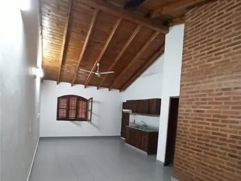 CASAS - CASA - FRANCISCA SASVATA PUIGBO, PRESIDENTE ROQUE SÁENZ PEÑA