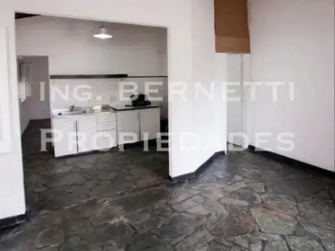 Depto Tipo Casa en Alquiler en Villa Urquiza, $ 600.000