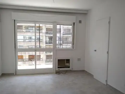 Departamento en Alquiler en Parque Las Heras, $ 520.000