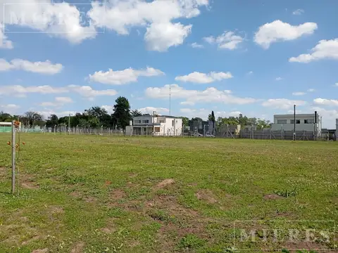 Lote perimetral de 536m² en Santa Elisa, Pilar del Este.