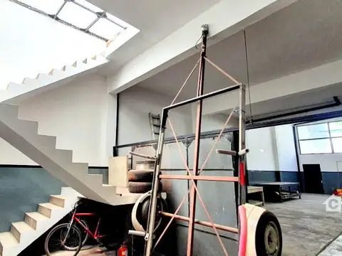 Galpon en Venta en Martinez, USD 380.000