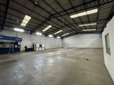 Galpón Comercial s/ Avenida 627 m² Cub. - Haedo