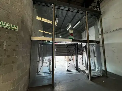 Galpon en Venta en Haedo, USD 740.000