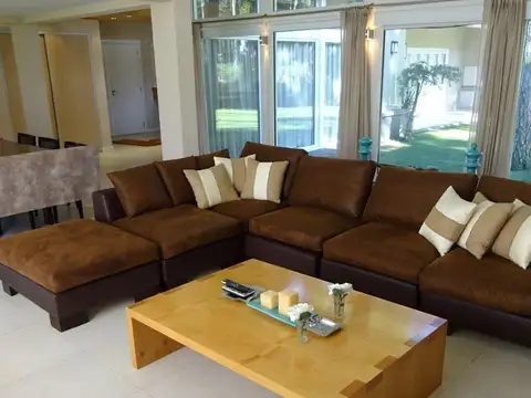 Casa en Venta - Pinamar Norte - Ref 8147