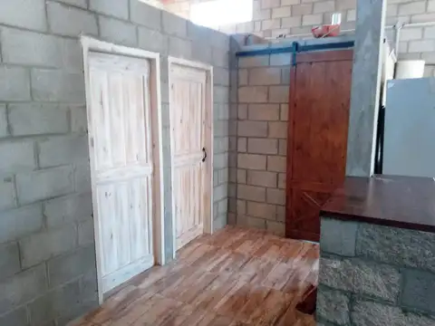 Casa 3 ambientes con 2 baños