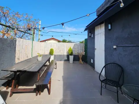 Depto Tipo Casa 4 ambientes con 1 baño