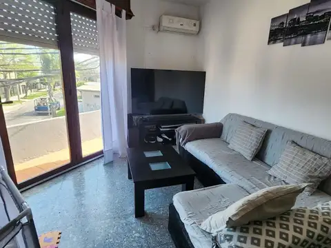 Depto Tipo Casa en Venta con 1 cocheras