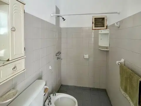 Casa en Alquiler con 1 cochera