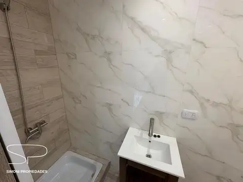 Departamento 3 ambientes con patio y parrilla a estrenar