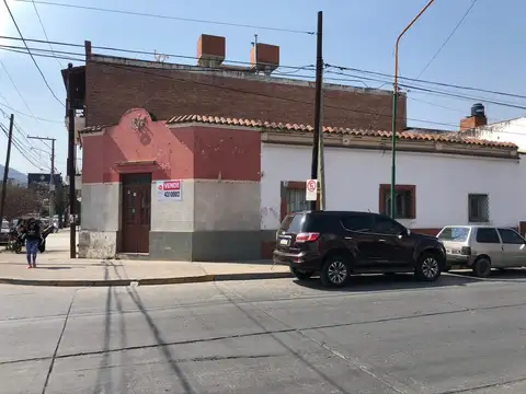 San Martin Esq. Lamadrid