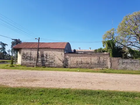 Galpon en Venta 13,75  mts Frente