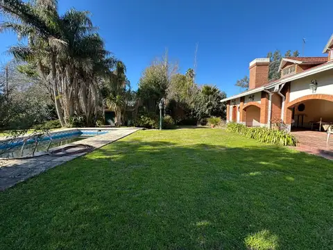 Casa 5 ambientes con 3 baños